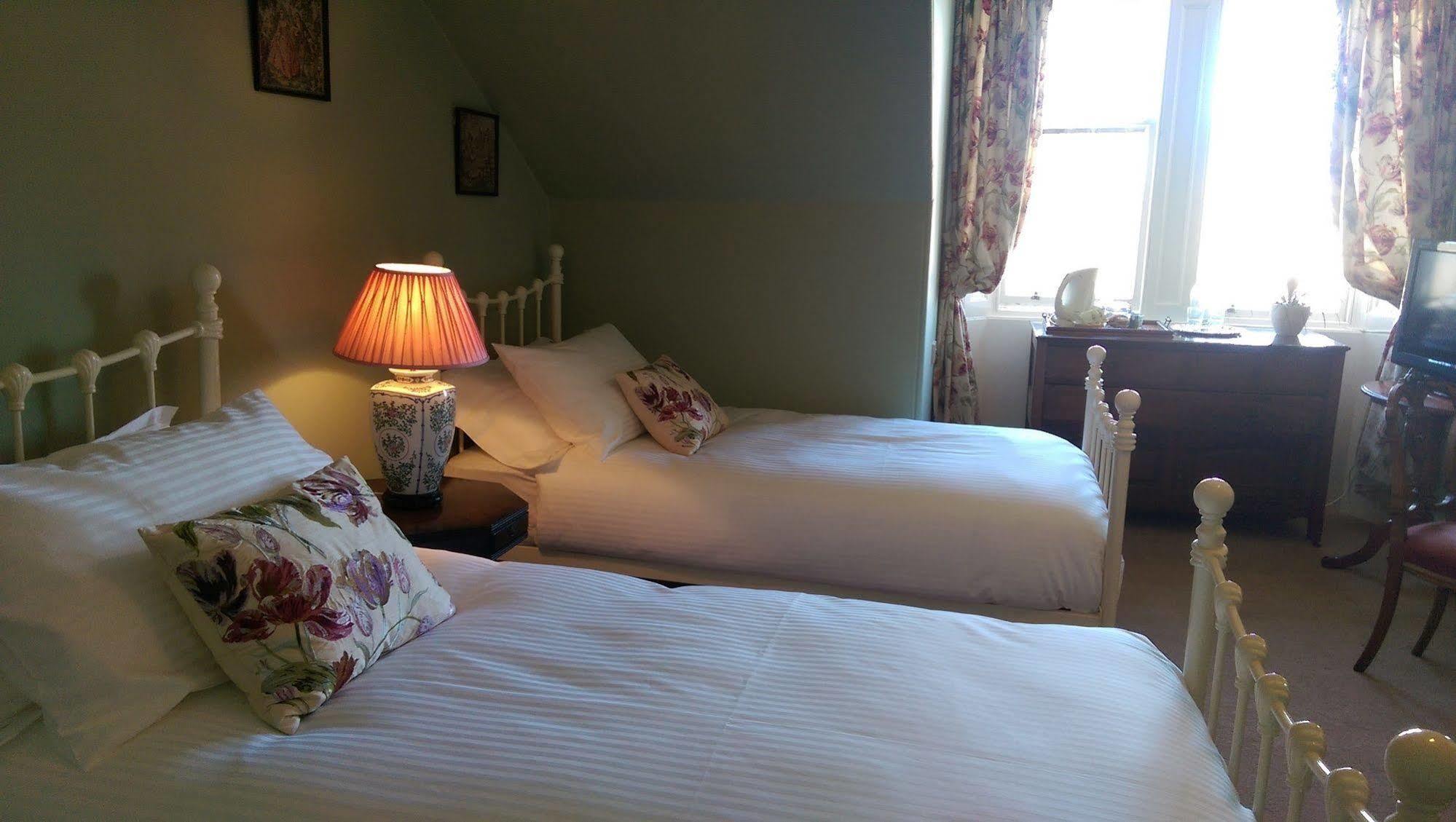 Lochinver Guesthouse Ayr Kültér fotó